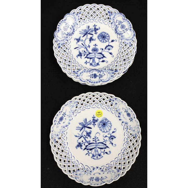 5pc Meissen Bue Onion Reticulated Plates & Bowl 8''