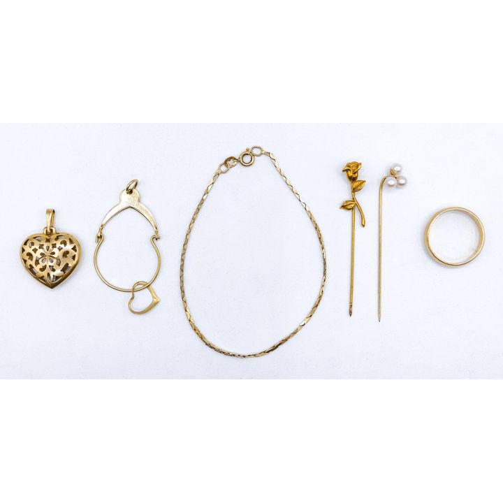 Box 14k Gold Assorted Jewelry - 10 Grams TW