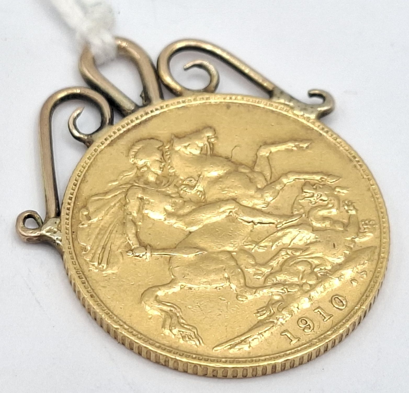 ENGLISH 1910 FULL GOLD SOVEREIGN