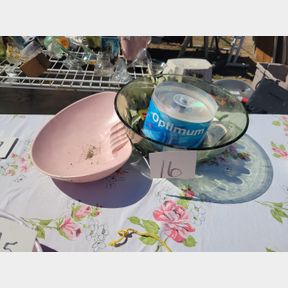 Vintage pink ash tray, green bowl and new burnable CDs