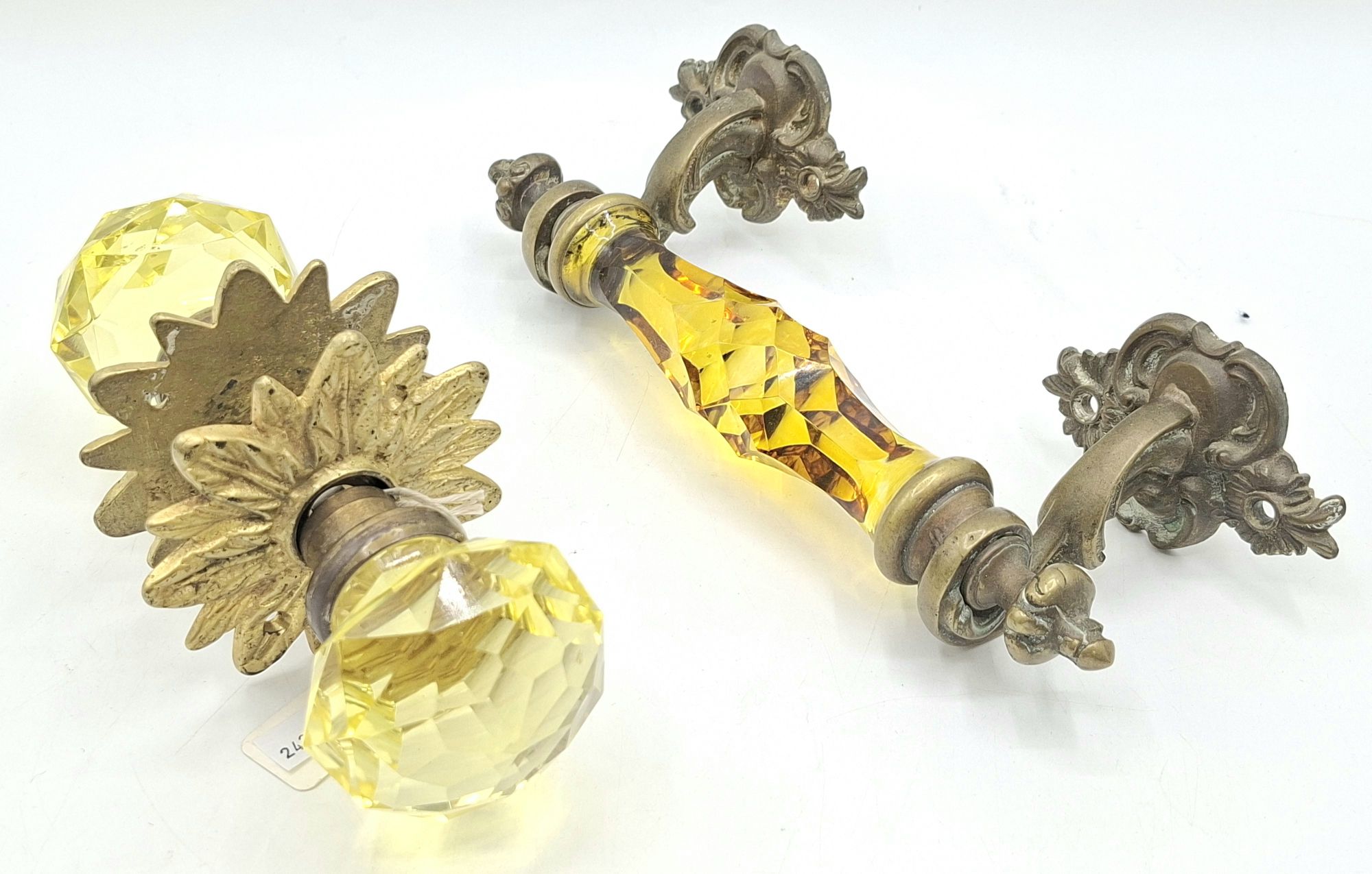 113 · BEAUTIFUL CITRINE GLASS DOOR HANDLES