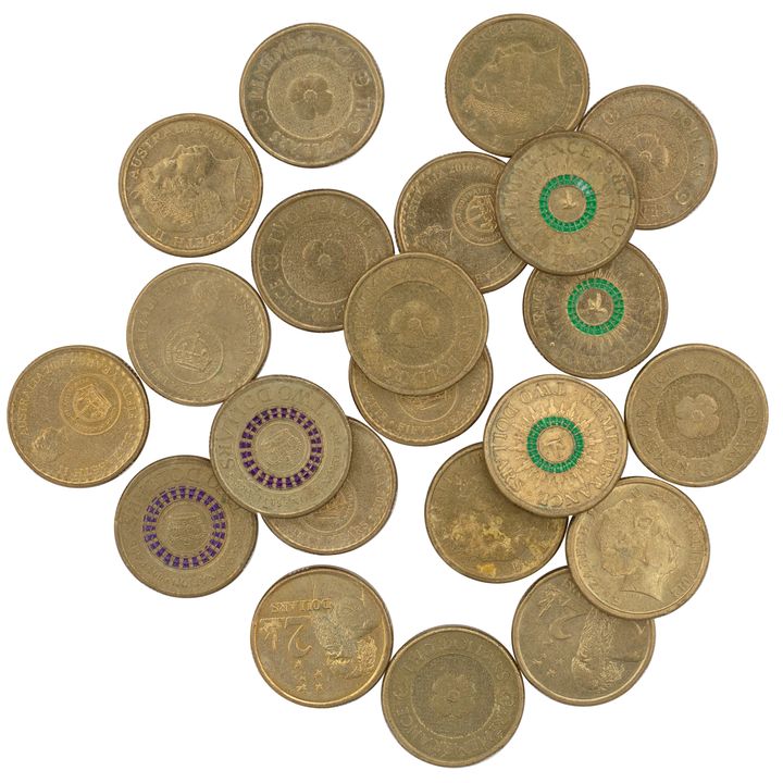 Group, Two Dollars, VF - aUNC