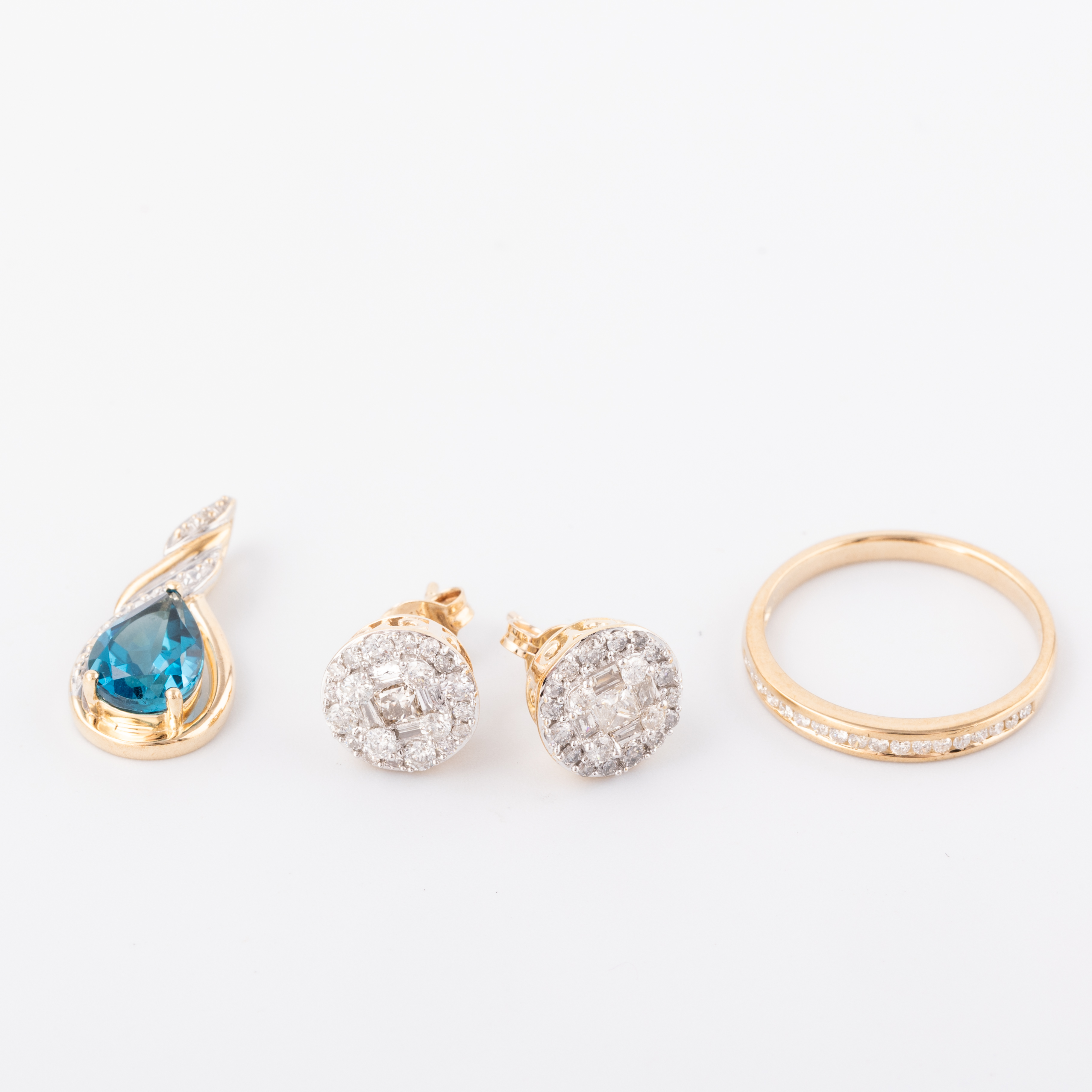 9ct Gold Diamond Ring & Earrings & Gemstone Pendant