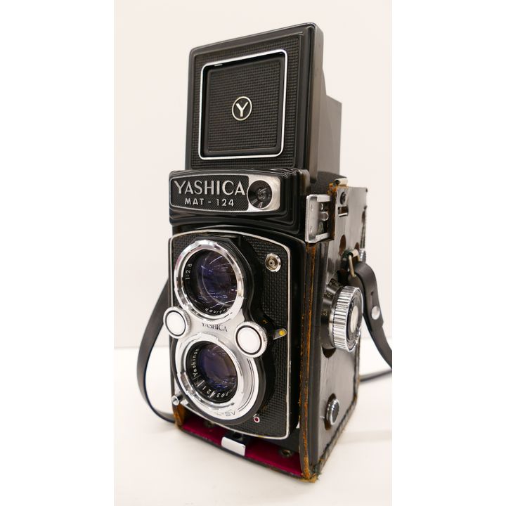 Vintage Yashica Mat-124G TLR Camera
