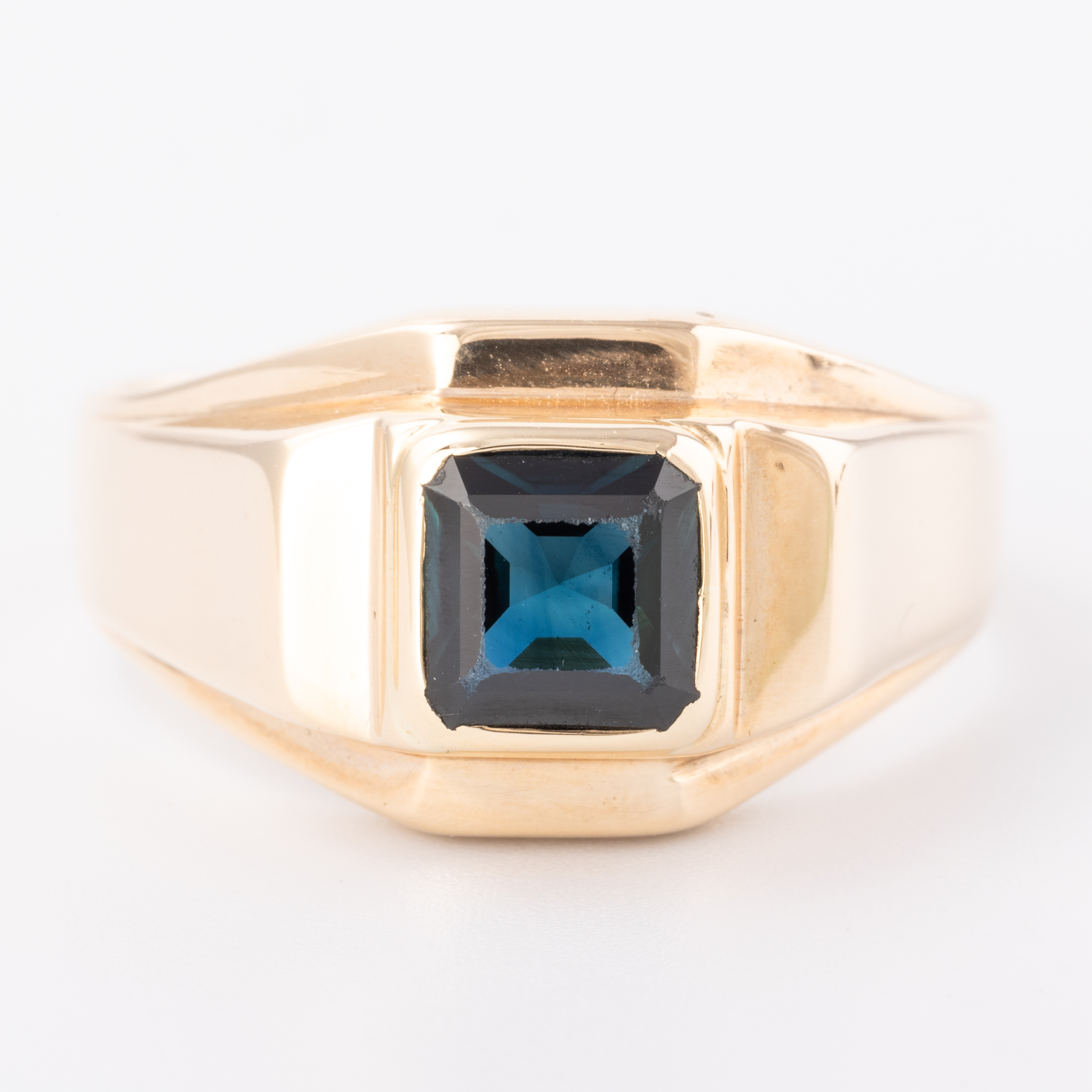 1.62ct Teal Sapphire Signet Ring 9ct Gold