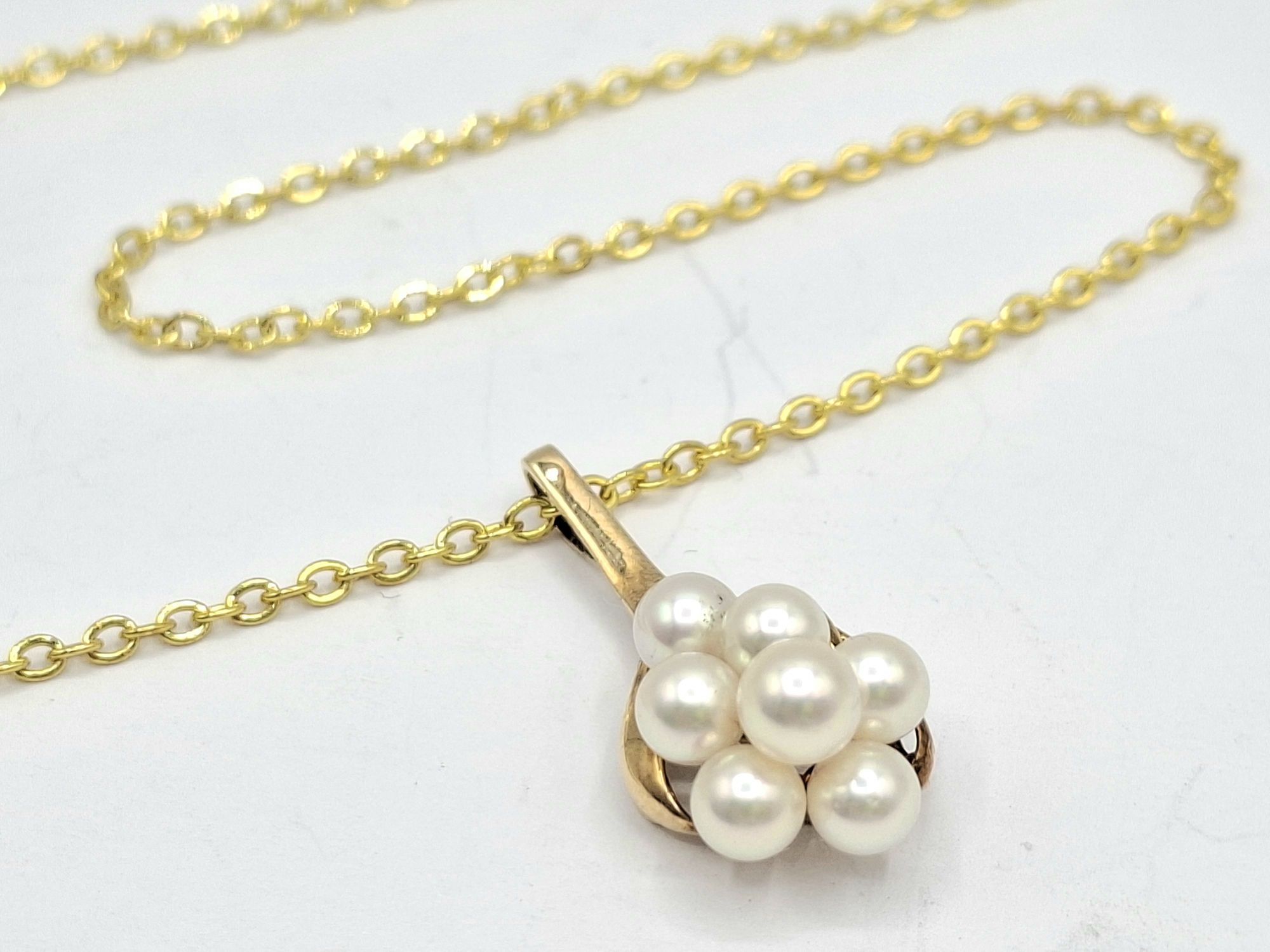 1043 · 9CT GOLD PEARL PENDANT