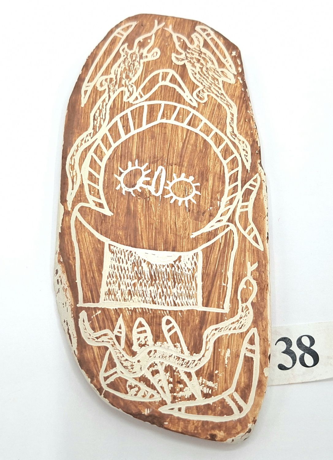 38 · ROSLYN KARADADA