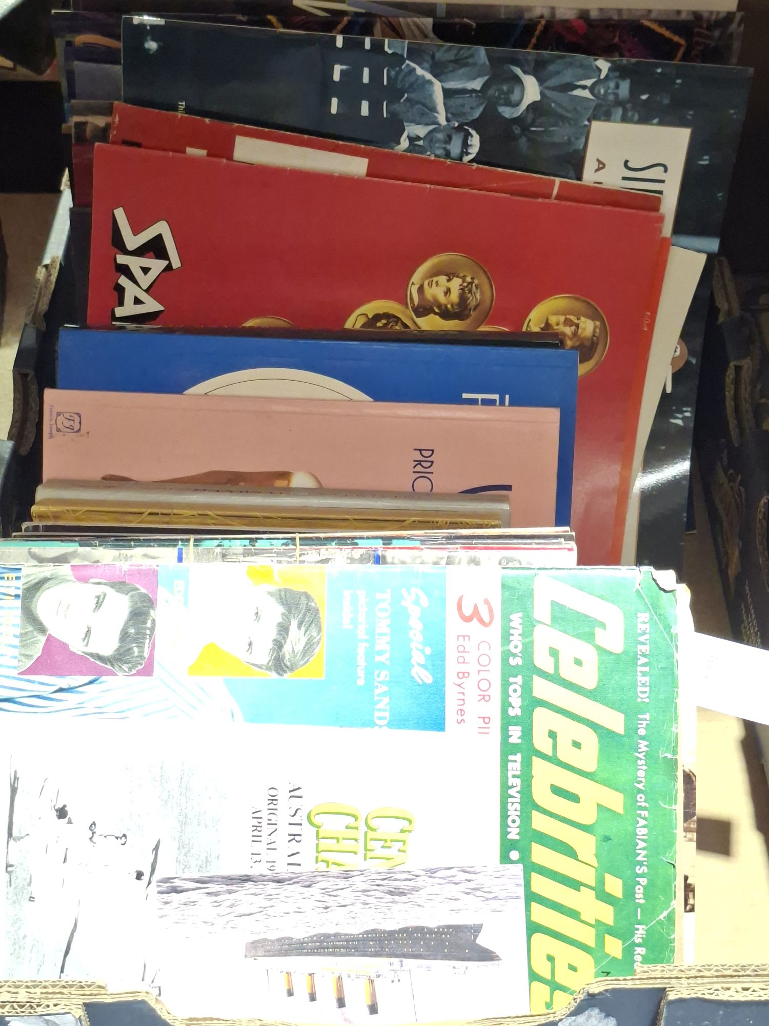 489 · COLLECTION OF BOOKS