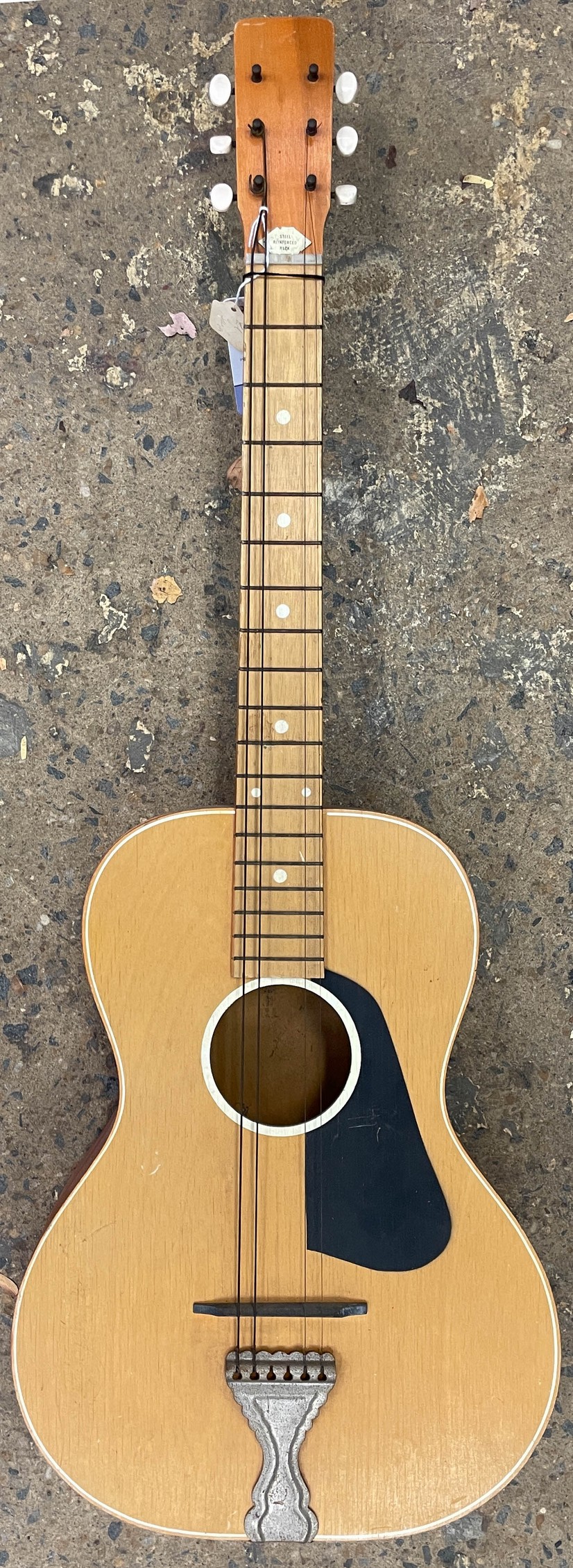 Who Invented The 6 String Acoustic Guitar? – EUIYZ