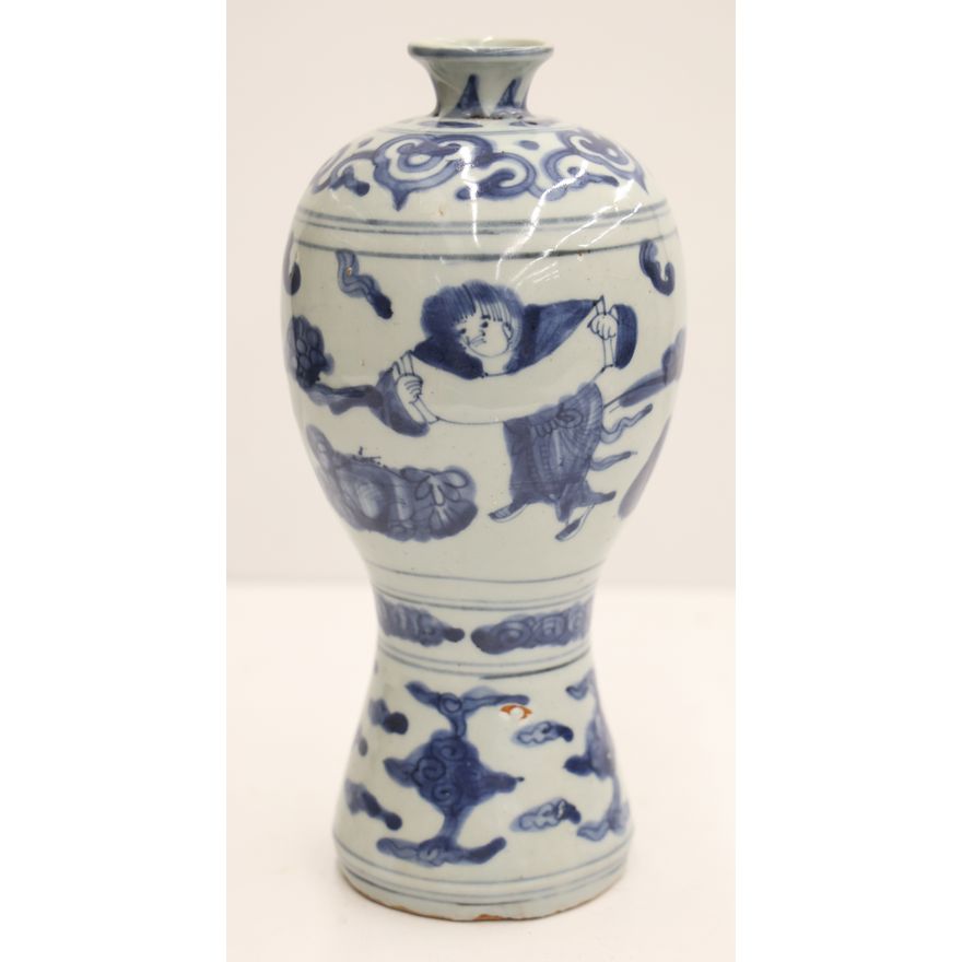 Chinese Ming Blue & White Meiping Vase