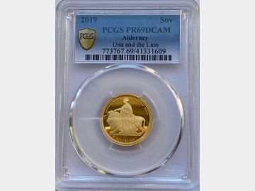 2019 ELIZABETH II UNA & THE LION ALDERNEY PROOF GOLD SOVEREIGN PR69 DCAM TOP POP!