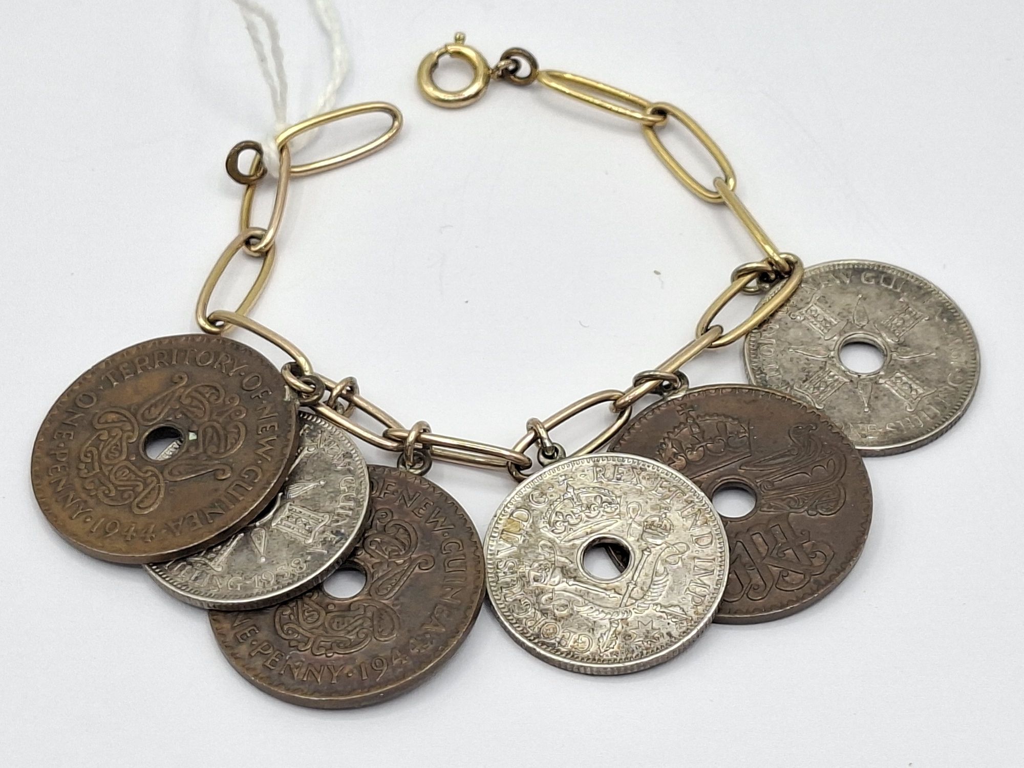 1152 · 9CT GOLD COIN BRACELET