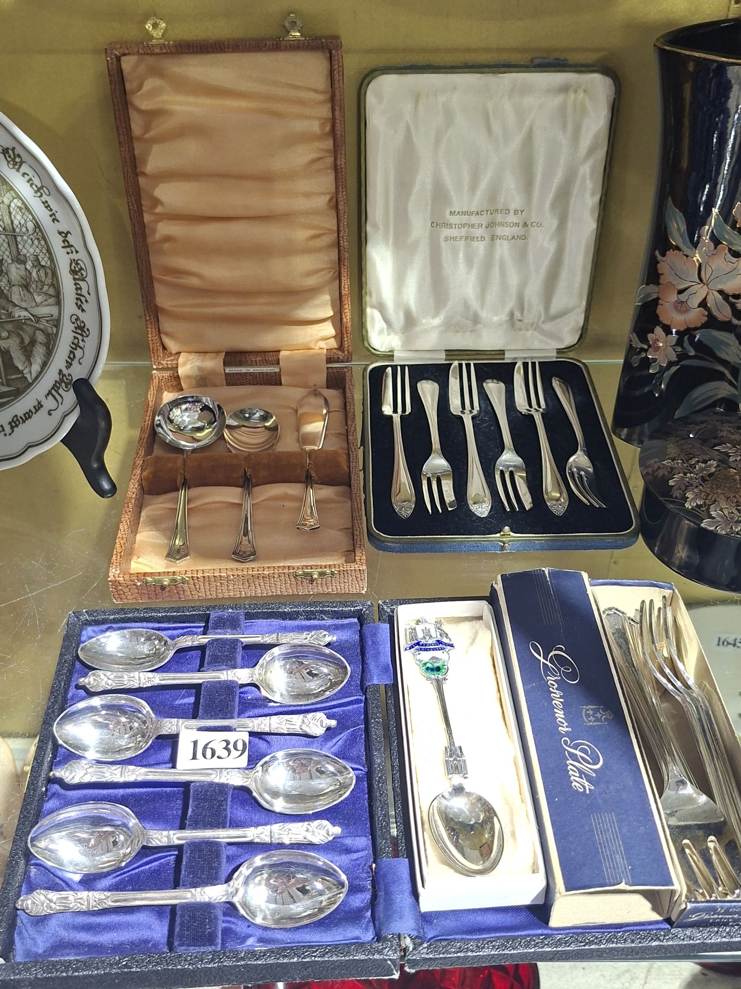 BOXED FLATWARE