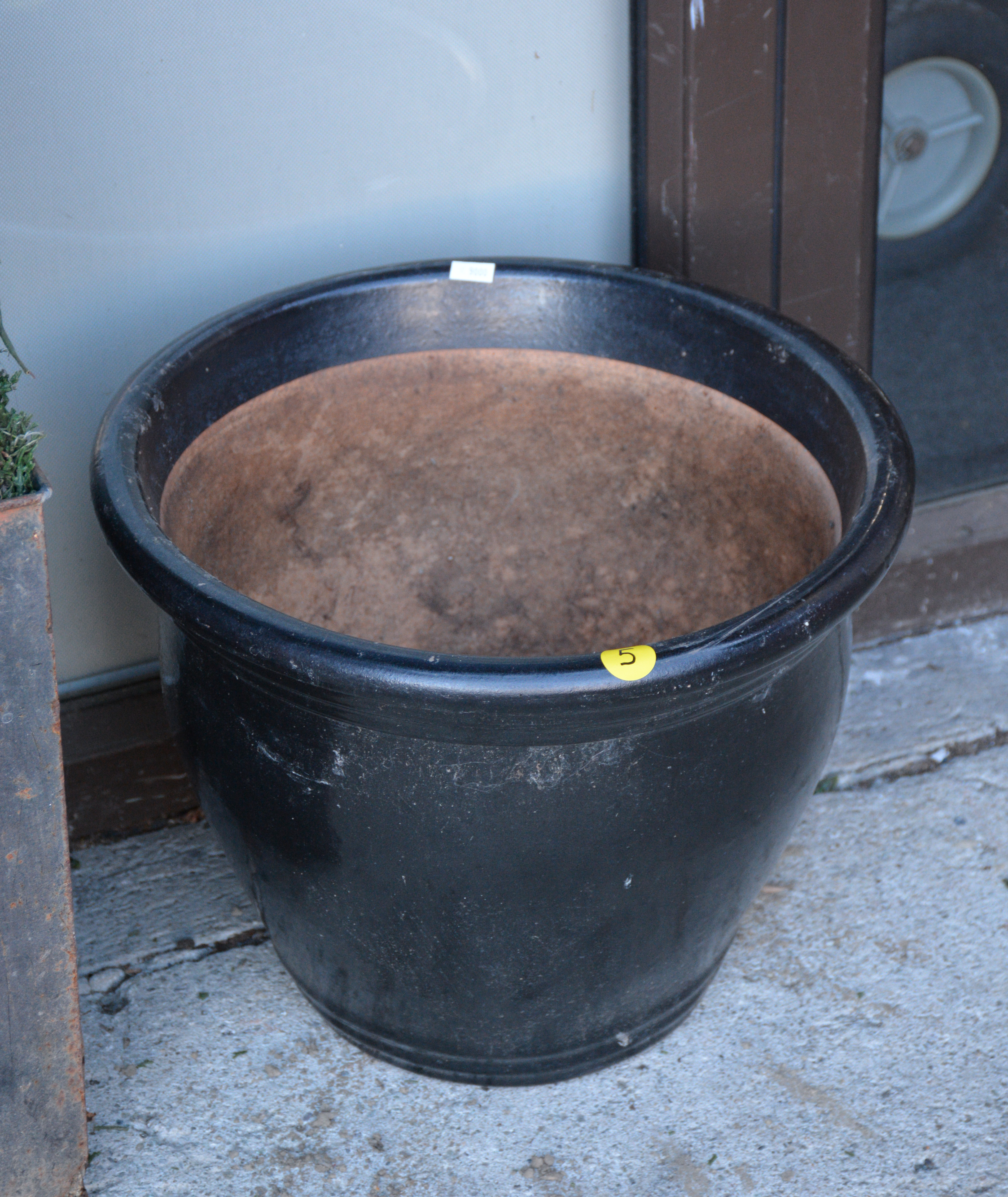 Black Outdoor Pot — NZ auction result