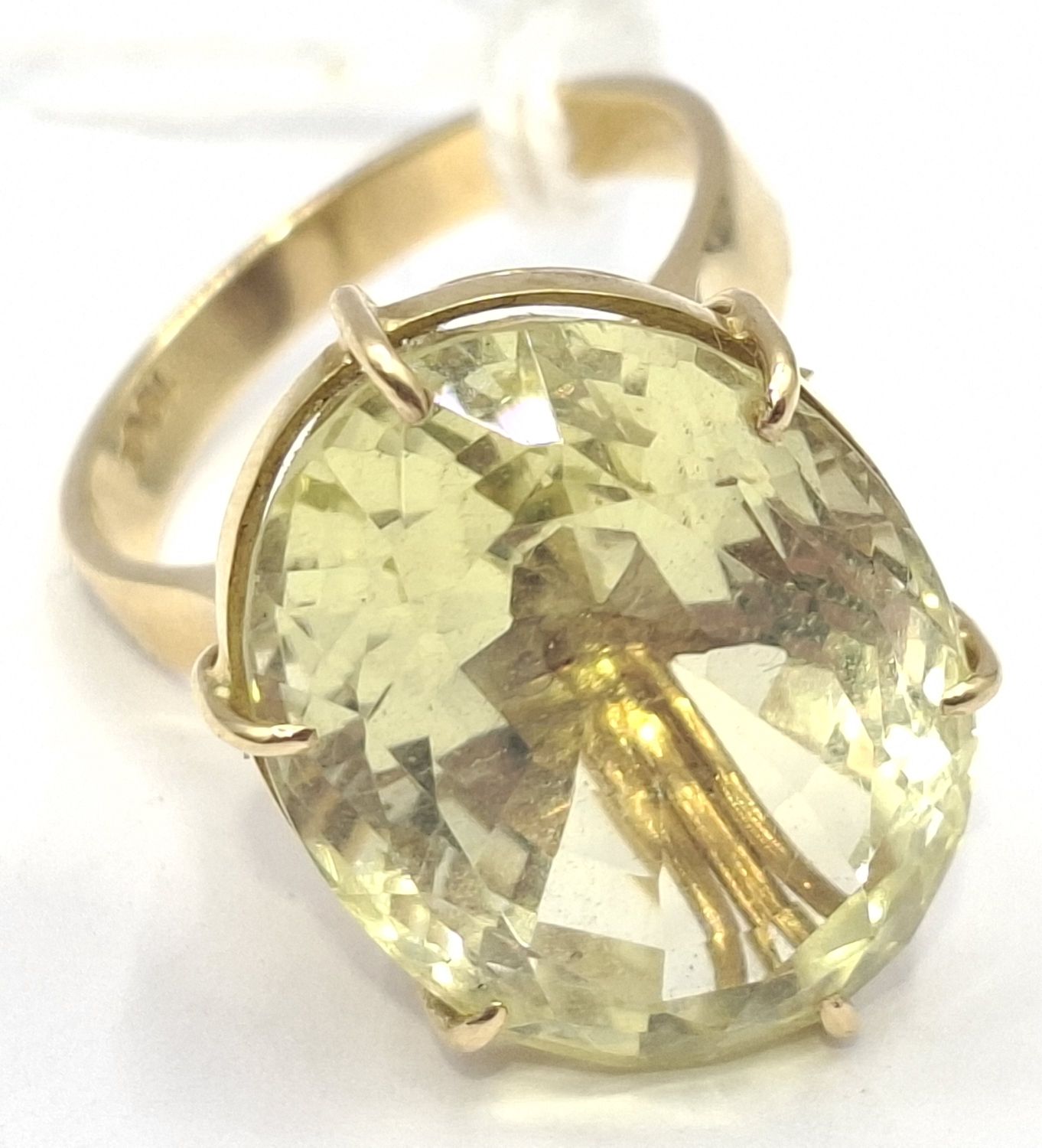 18ct Gold Citrine Ring