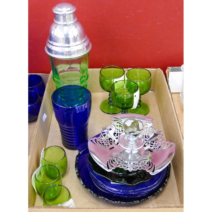 Box Art Deco Green Cocktail Shaker etc.