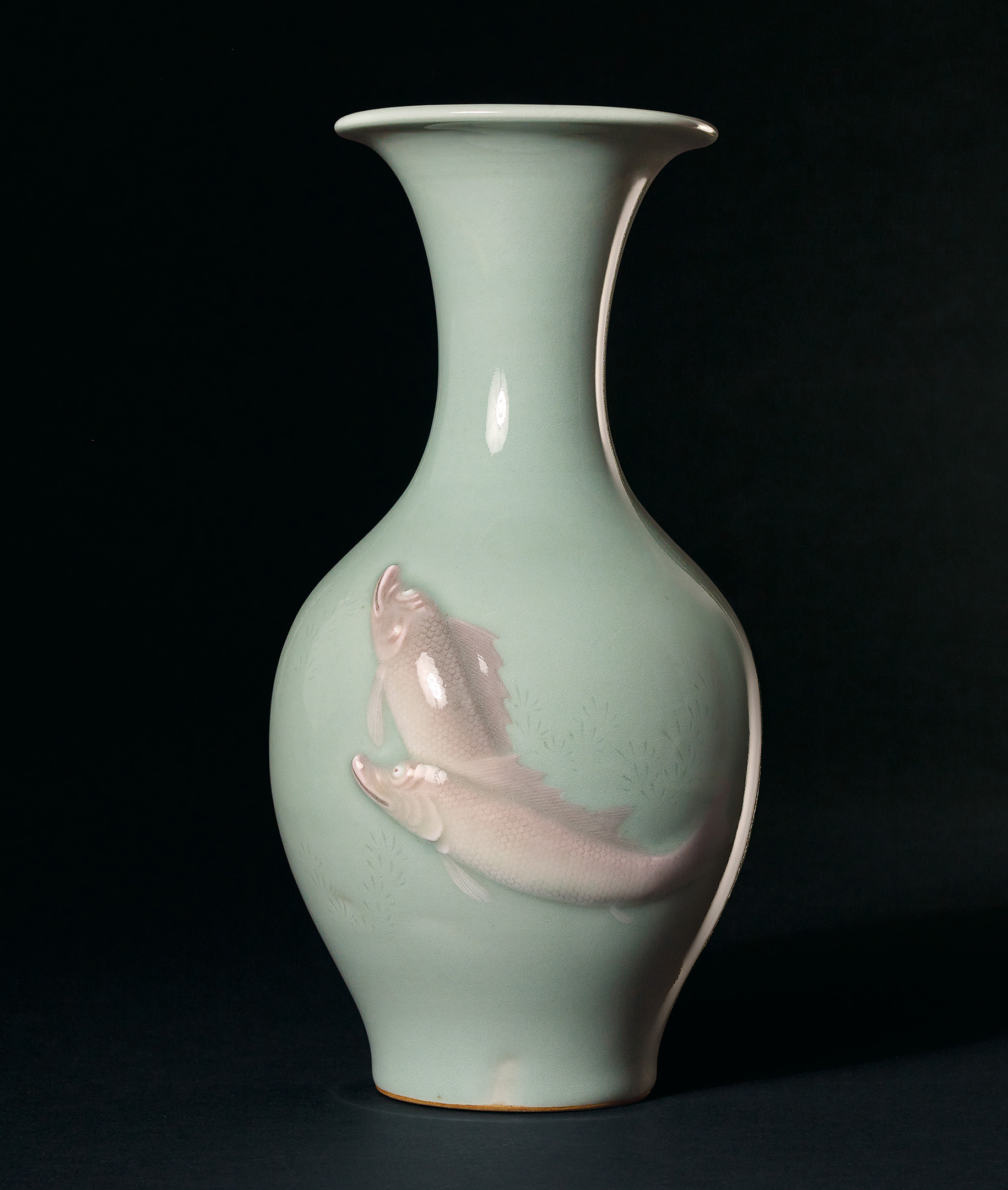 諏訪蘇山(1851-1922) 明治時代青瓷紅魚花瓶| 宇珍國際藝術| Yu Jen 