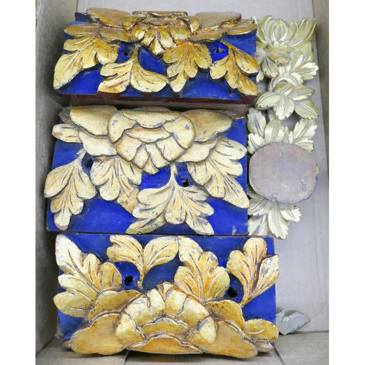 Box Antique Chinese Gilt Temple Pieces