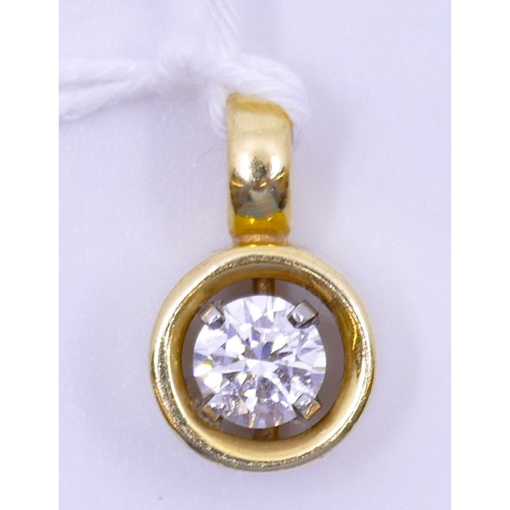 18k .6ct Diamond Pendant - 15mm - 3.1 Grams
