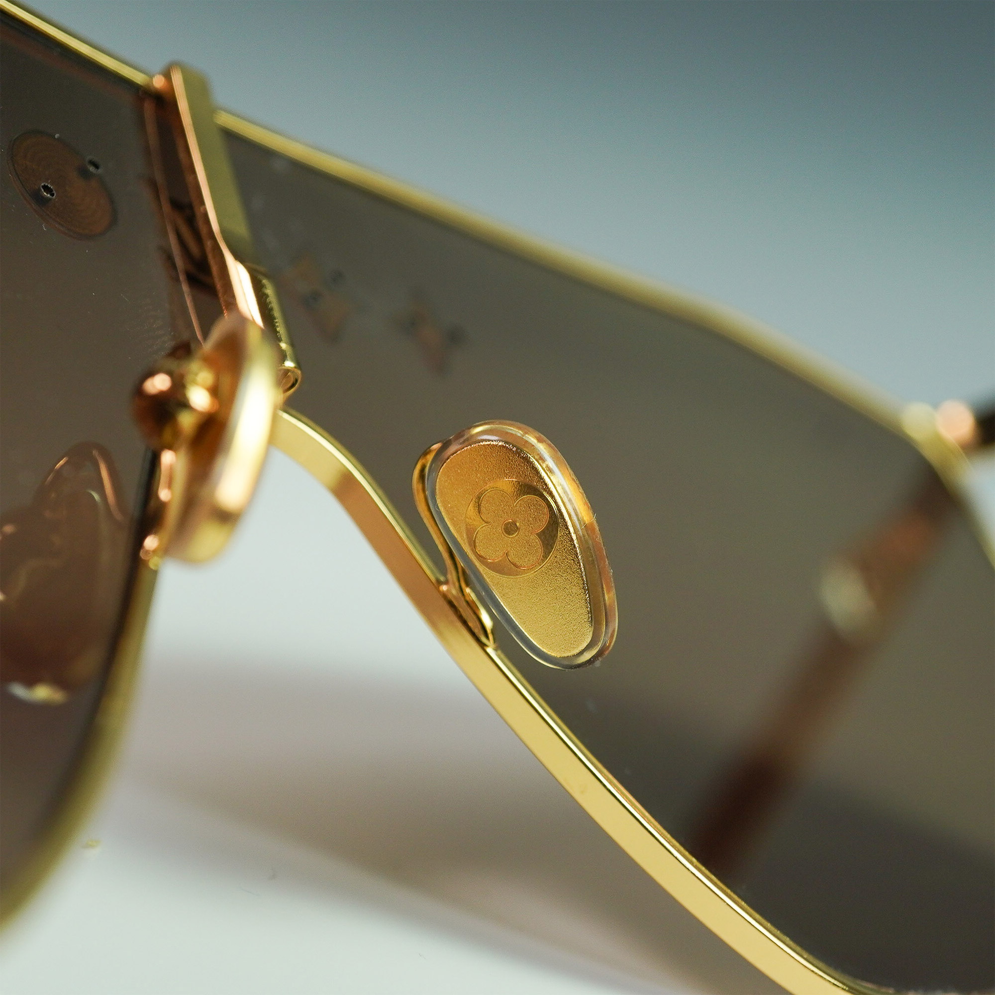 Louis Vuitton Cyclone Sunglasses Z1717U - Gold Monogram | Lion and