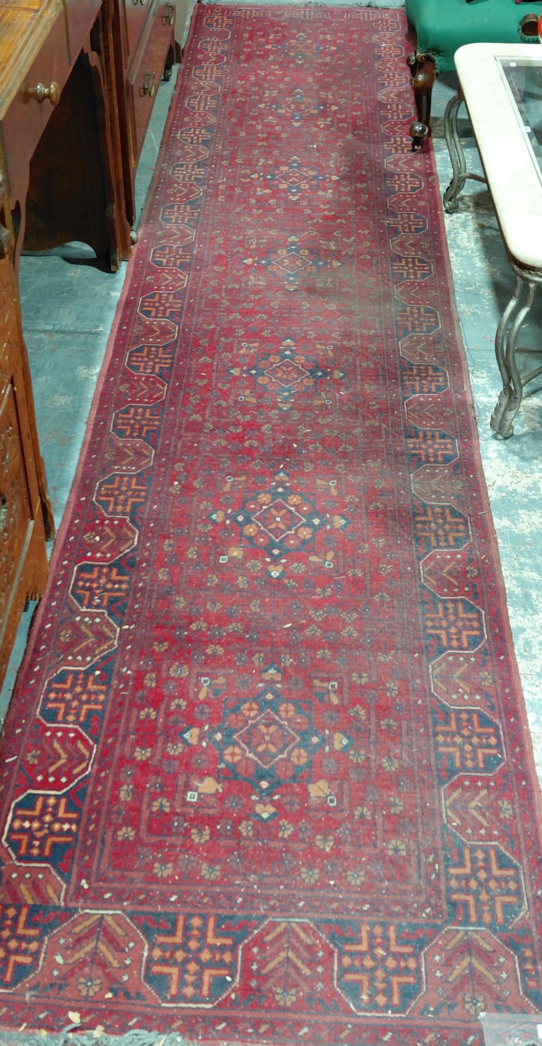 215 · PERSIAN RUG