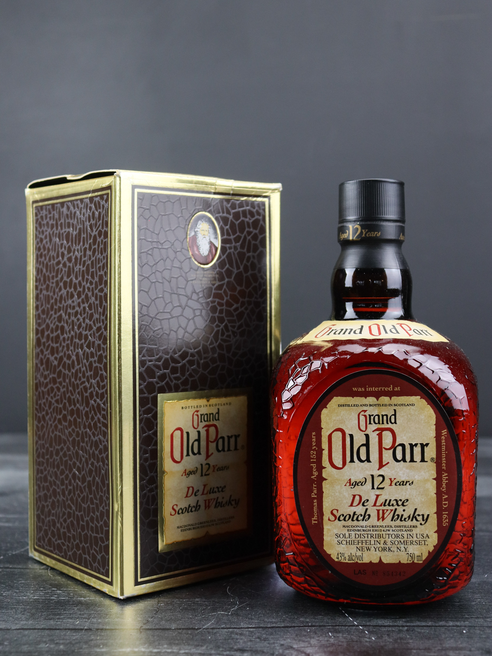 Grand Old Parr 12 Year 'De Luxe' Scotch Whisky | Unicorn Auctions