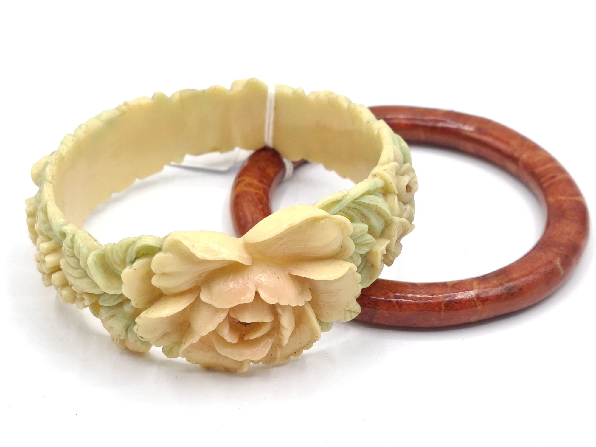 1054 · TWO LADIES BANGLES
