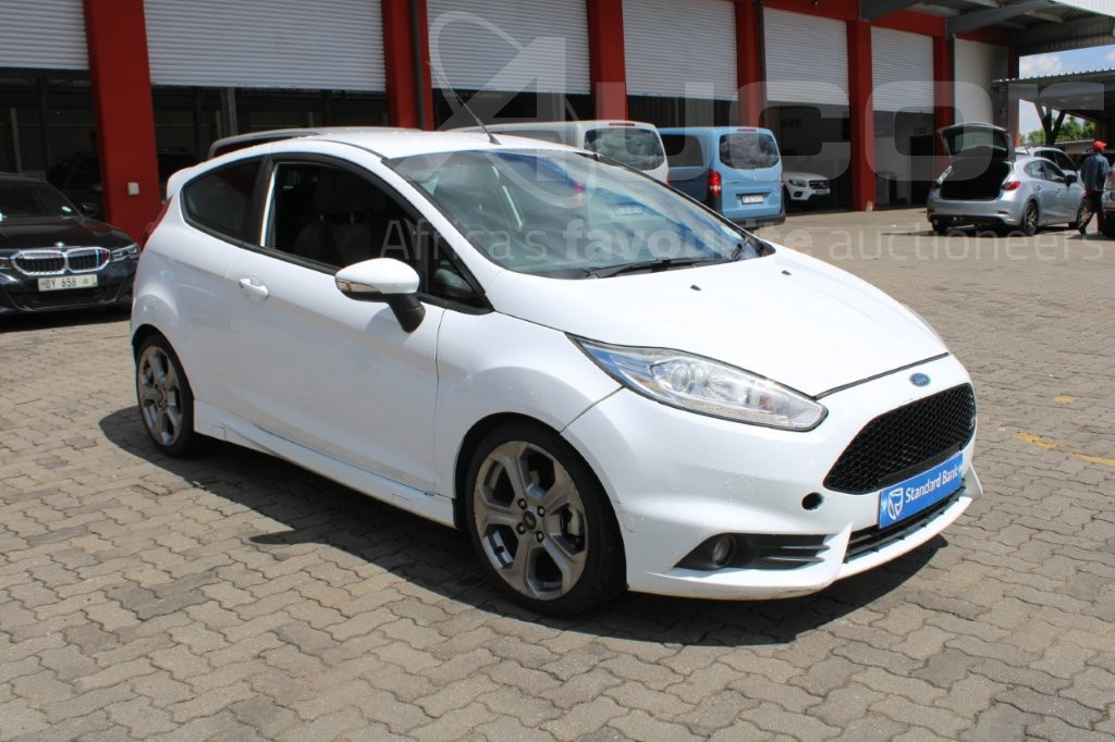 2018 FORD FIESTA ST 1.6 ECOBOOST GDTI 3DR M/T