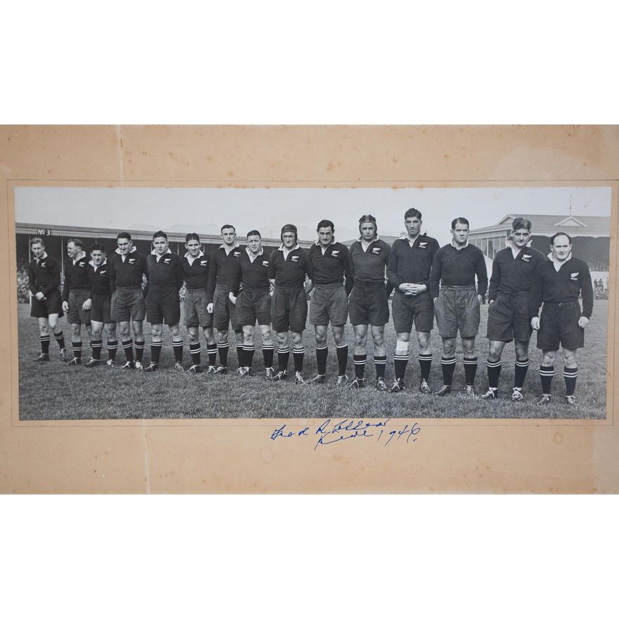 PHOTOGRAPH - NZEF RUGBY TEAM 1946. - Original photograph, of the team members of the NZEF 'Kiwis' Army Team.