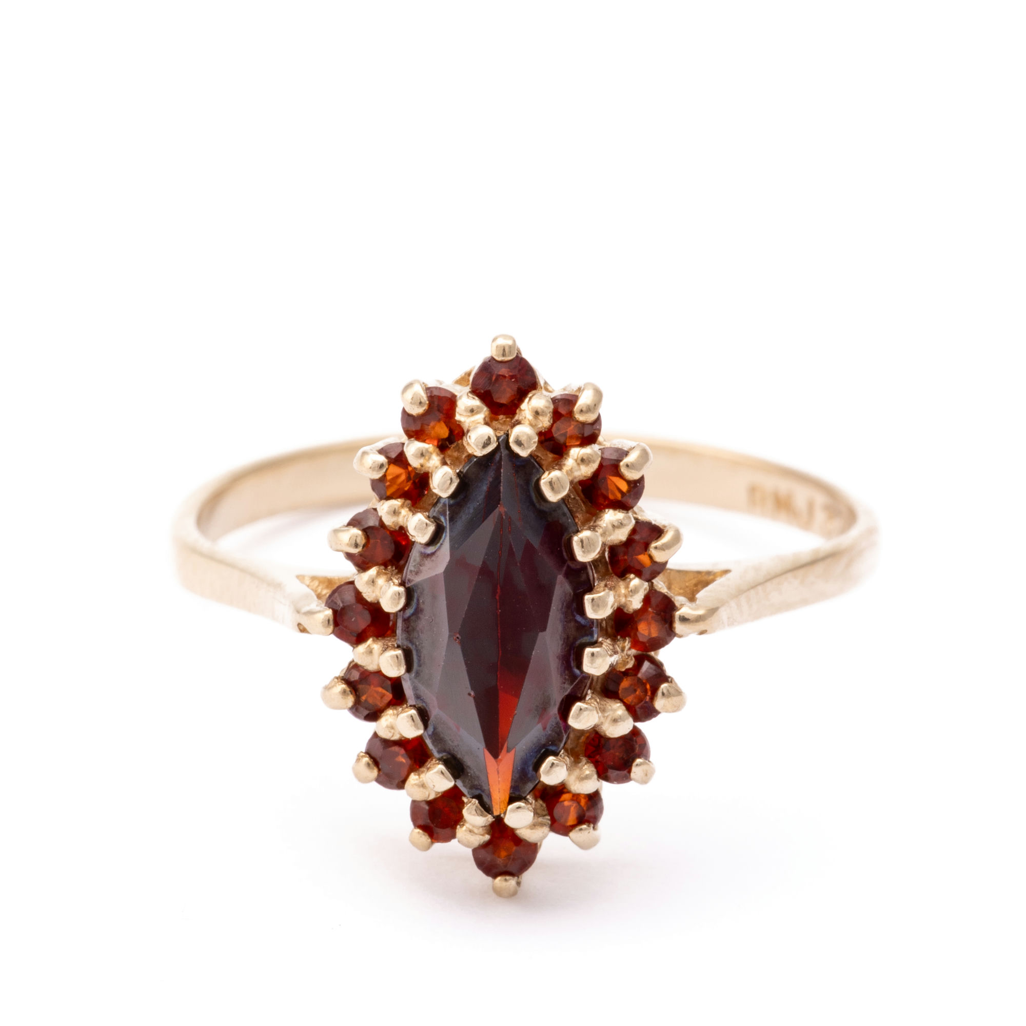 Garnet Ring 9ct Gold,