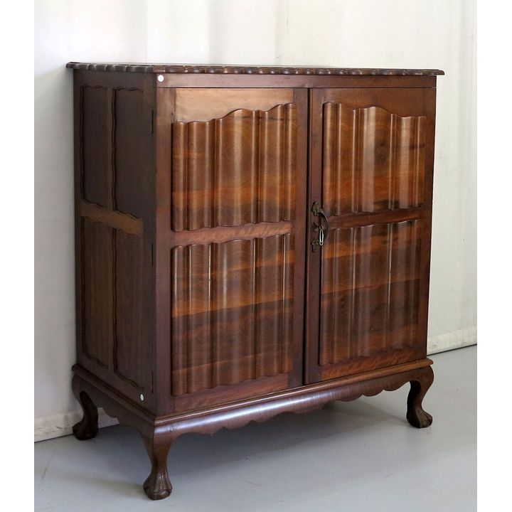IMBUIA SIDE CABINET