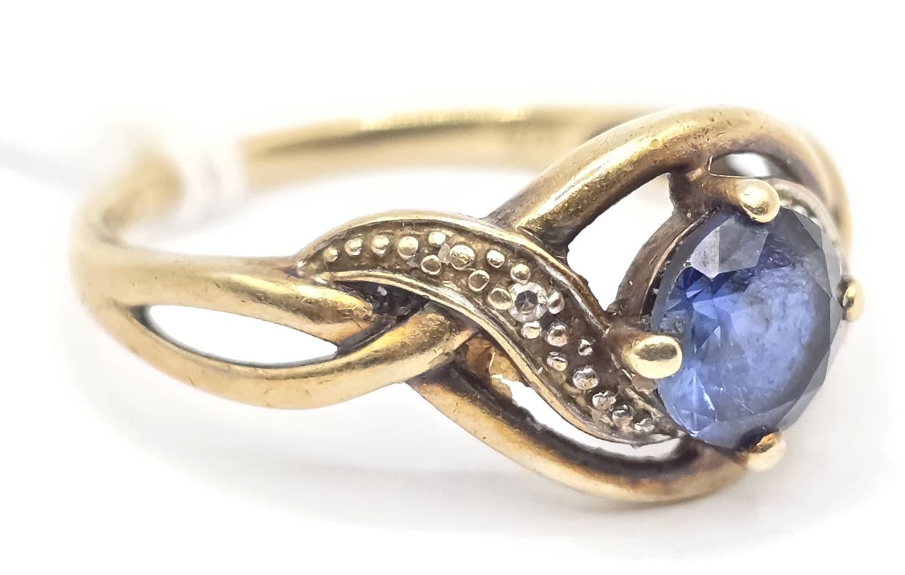 87 · 9CT BLUE STONE DRESS RING