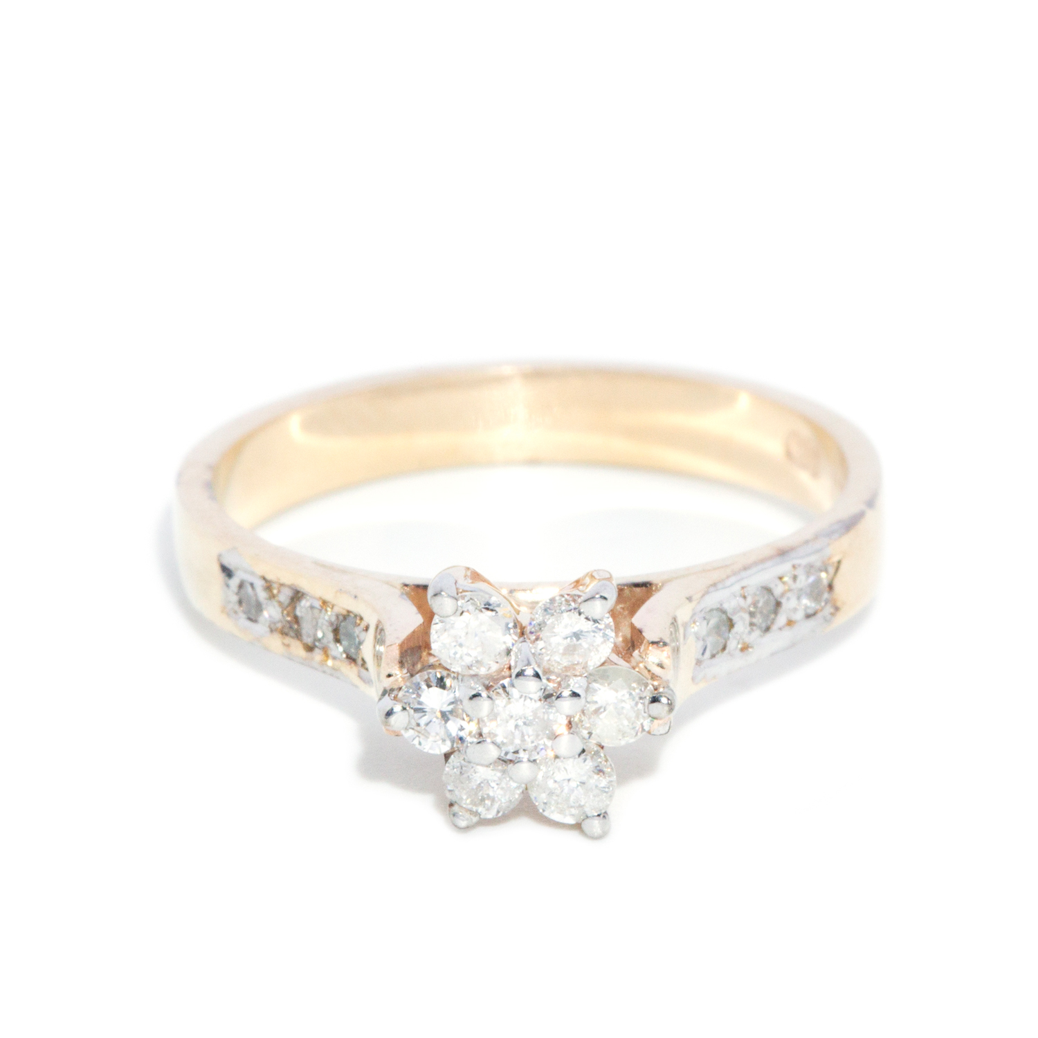 Diamond 9ct Gold Daisy Cluster Ring