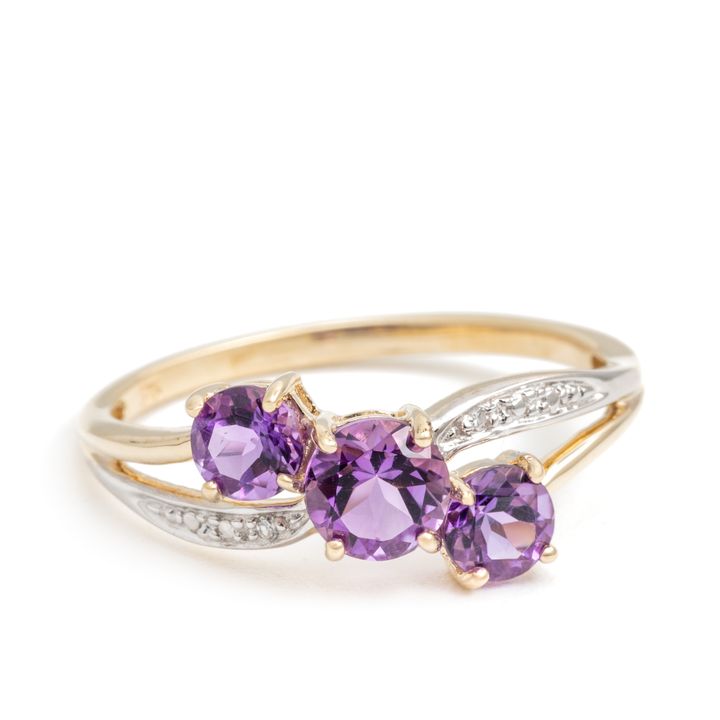 Amethyst & Diamond 9ct Gold Ring