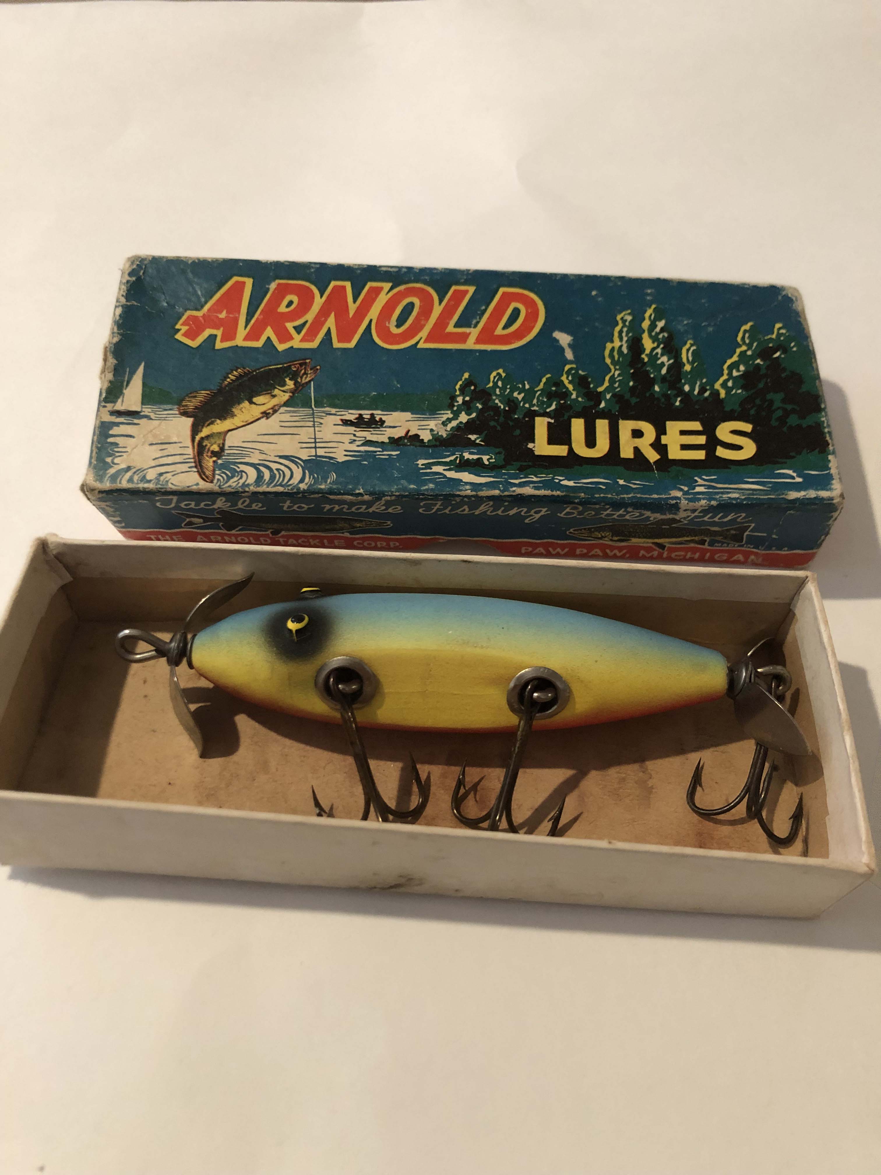Arnold Neon-Gantron Injured Minnow In The Box | The Angling Marketplace
