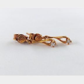 Petite 18ct Yellow Gold Earrings With 2 Round Diamonds = 0.030cts Colour I/J Clarity Vs/Si - 51533/180