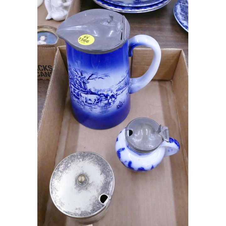 Box Flow Blue & Pewter Creamers