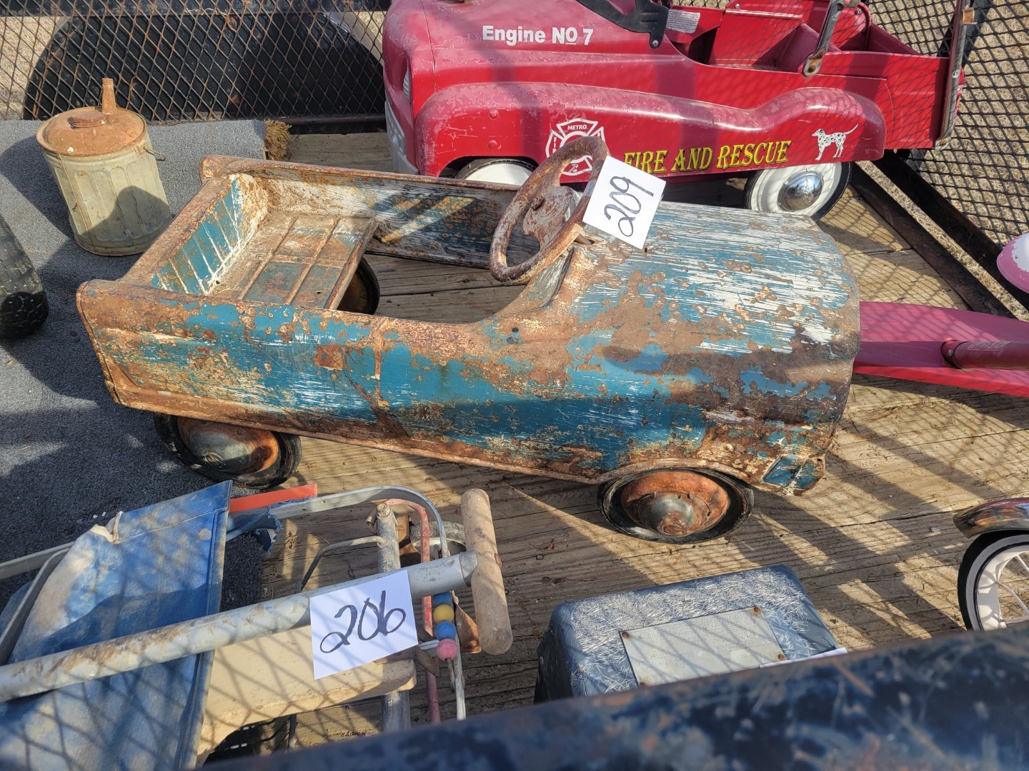 Antique peddle car | Midwest Auctions, LLC