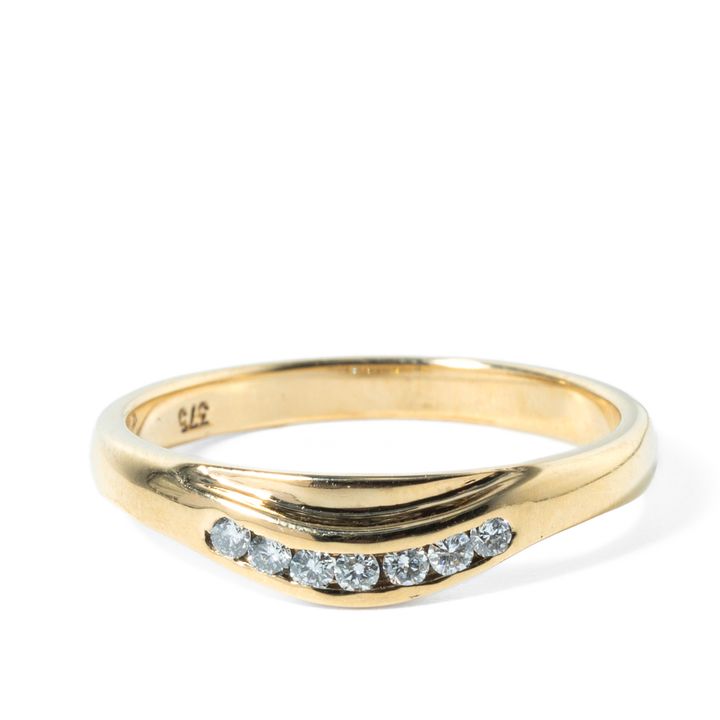 Curved Diamond 9ct Gold Ring,