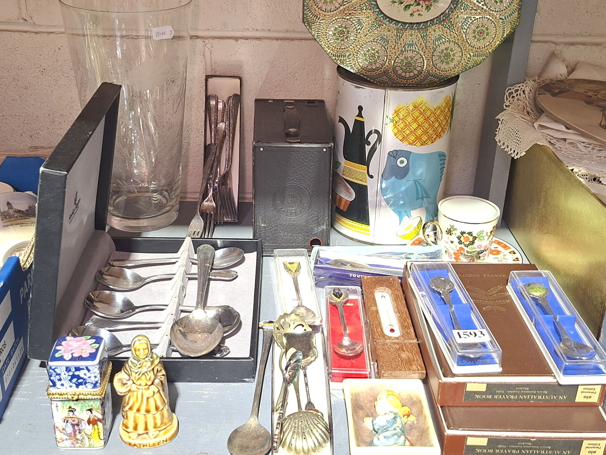 Miniatures, Camera And Vase
