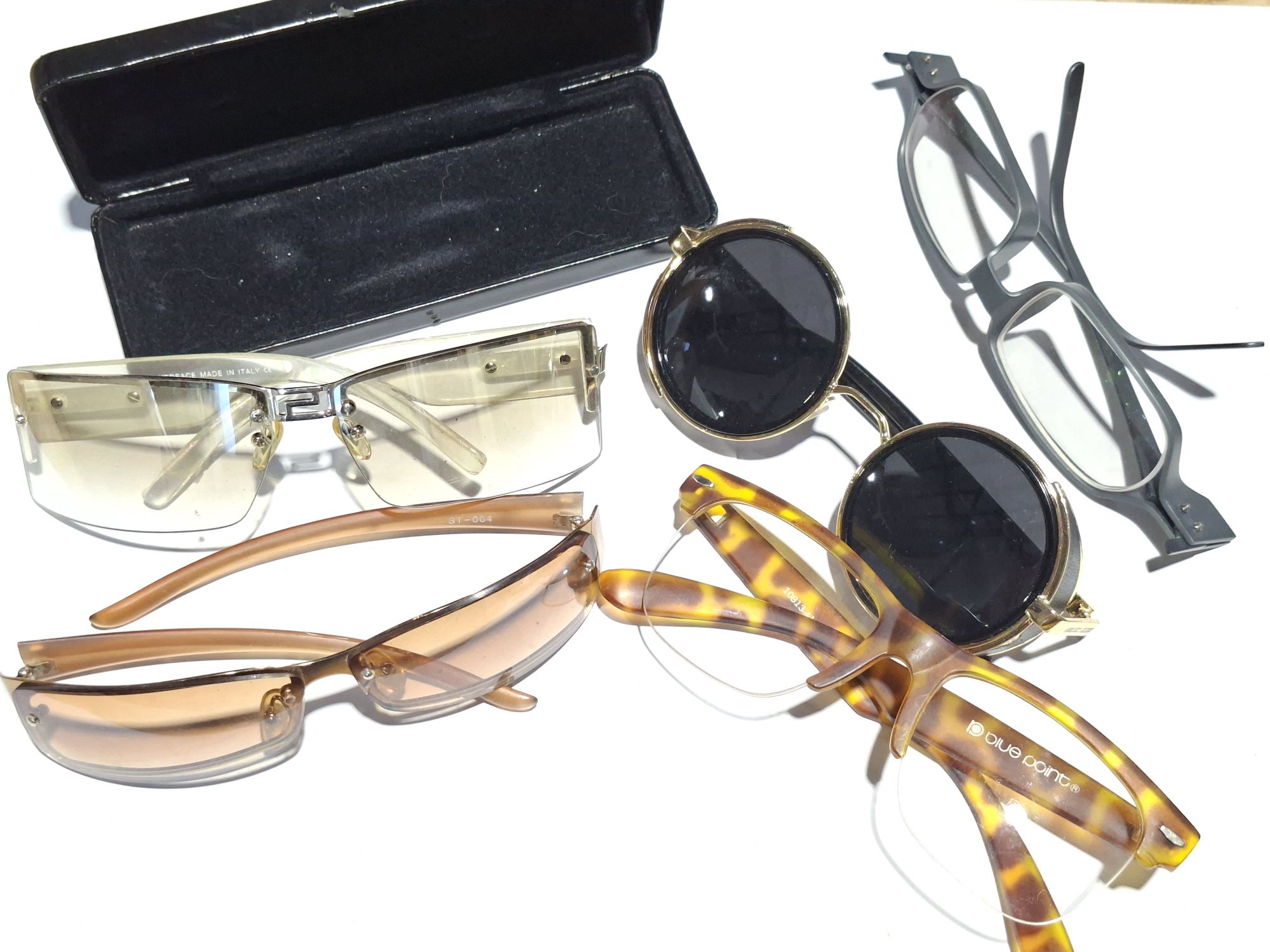 MODERN SUNGLASS COLLECTION