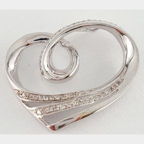 SILVER SWIRL HEART DESIGN PENDANT--51921/331