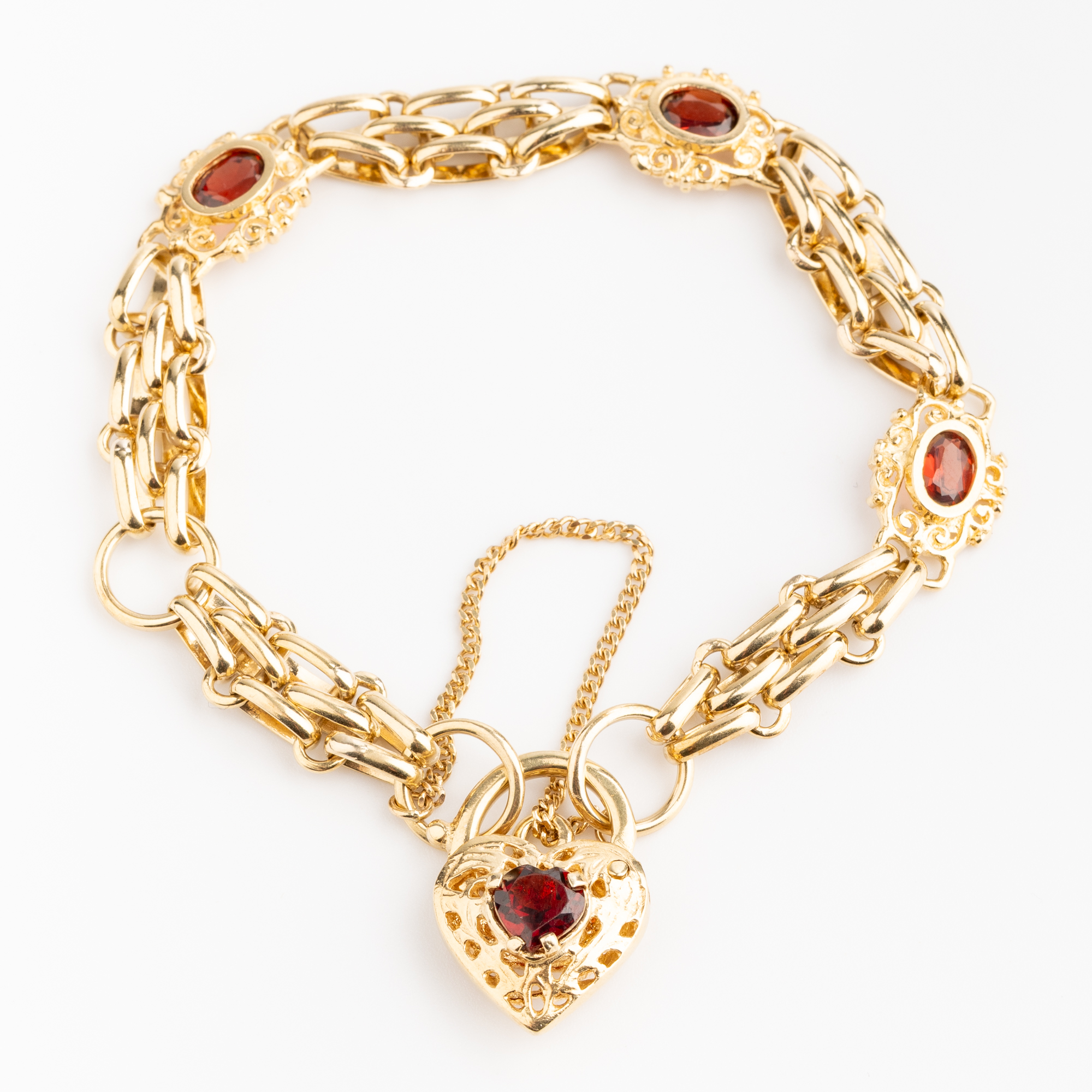 56 · 9ct Gold Bangle/Bracelet