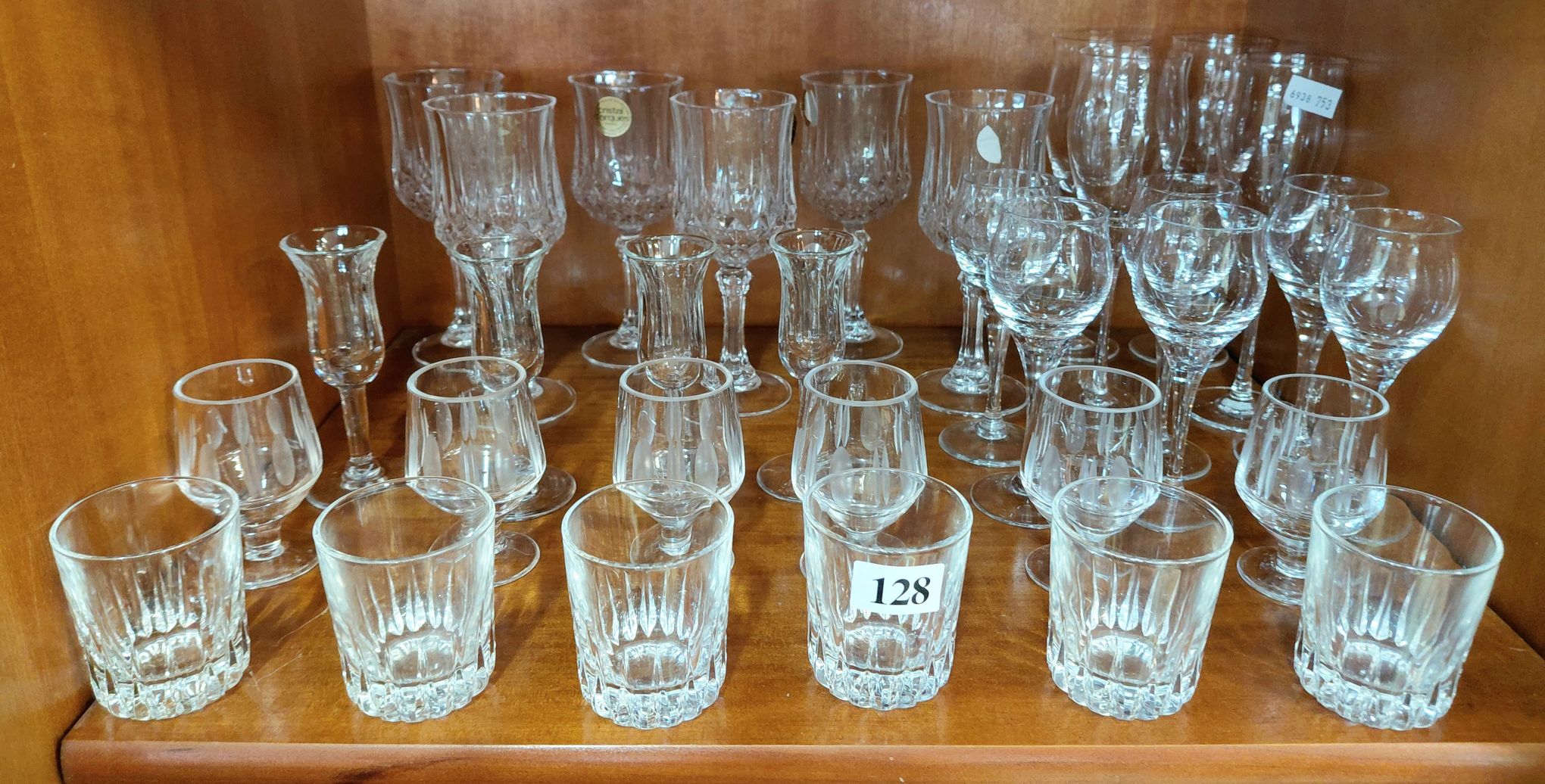 128 · COLLECTION OF CRYSTAL LIQUEUR GLASSES