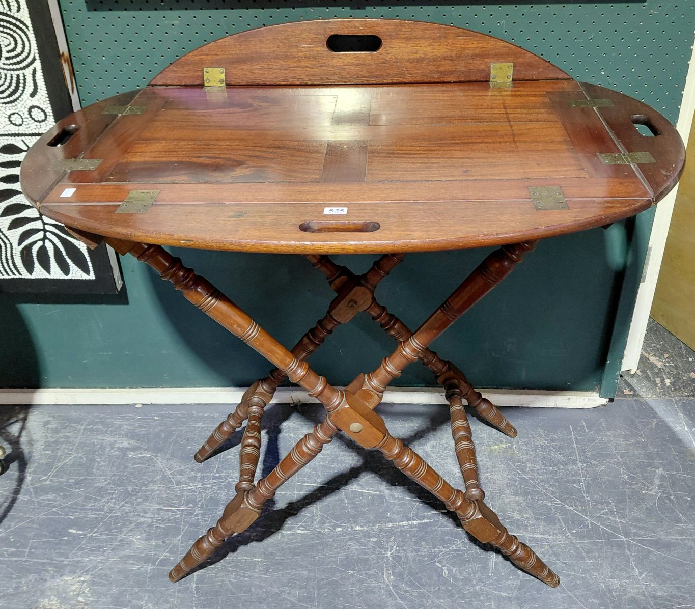 525 · BUTLERS TRAY TABLE