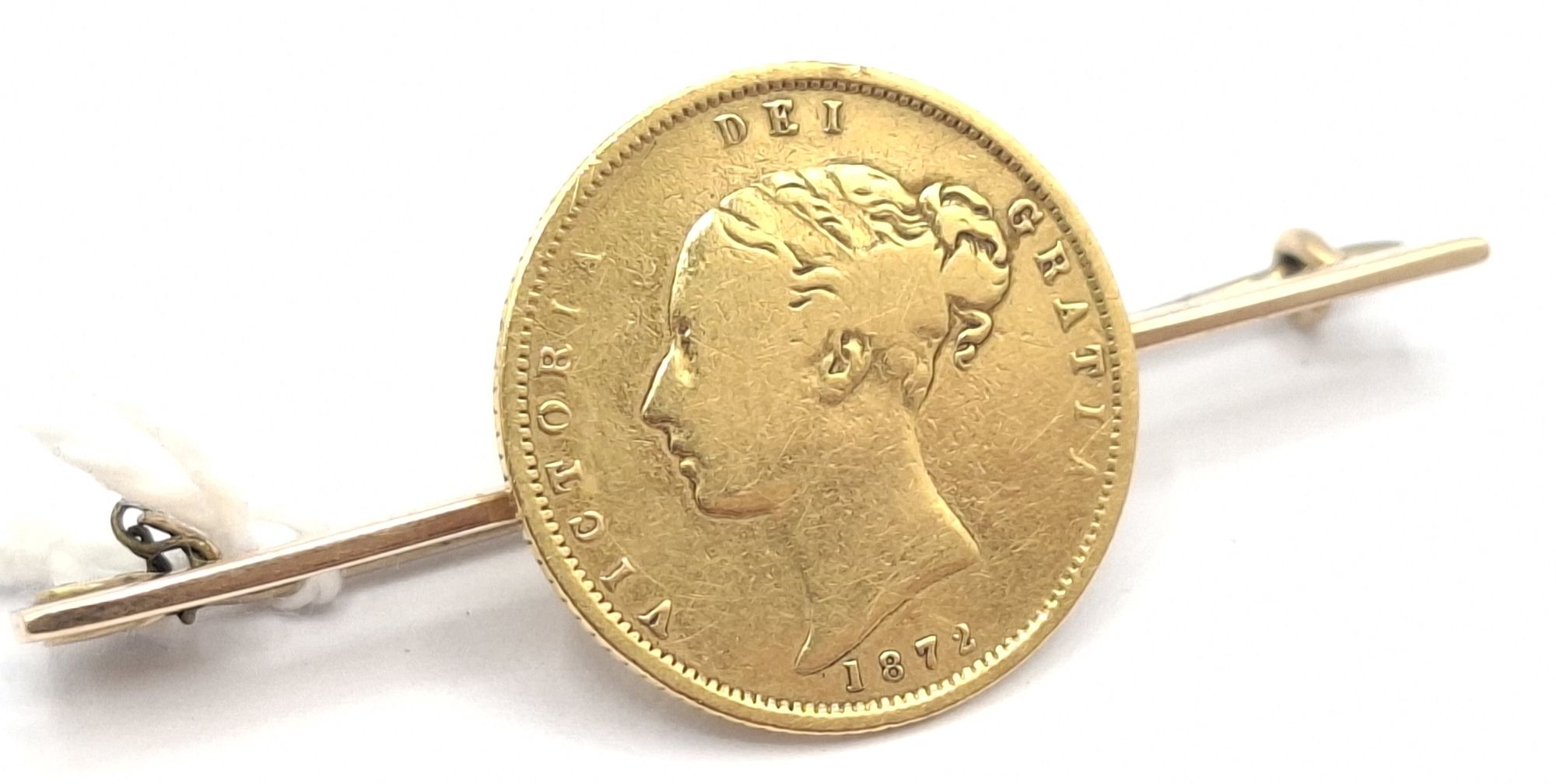 ENGLISH 1872 GOLD HALF SOVEREIGN