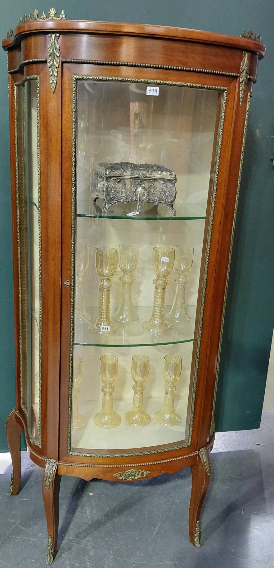 539 · A FRENCH GLAZED VITRINE