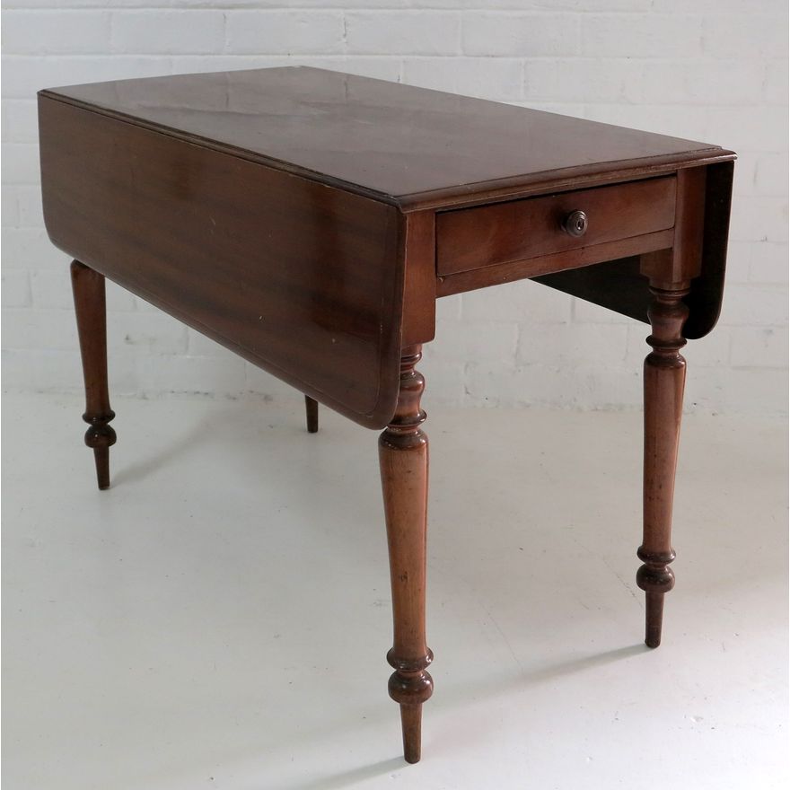 MAHOGANY PEMBROKE TABLE
