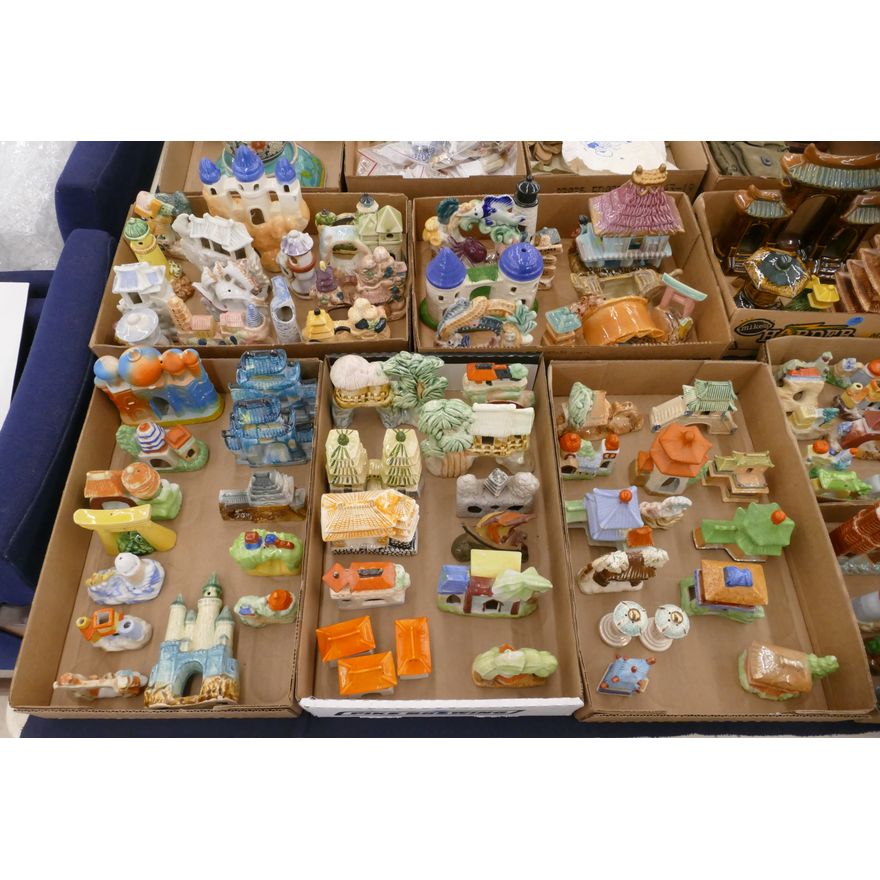 5 Boxes Vintage Japanese Fish Tank Pottery Decorations