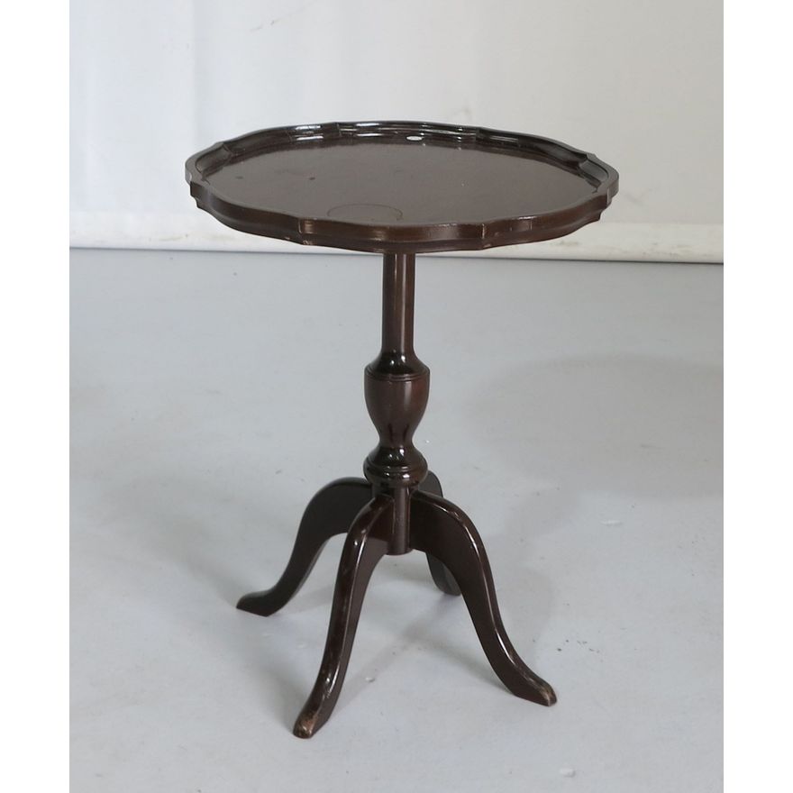 WINE TABLE